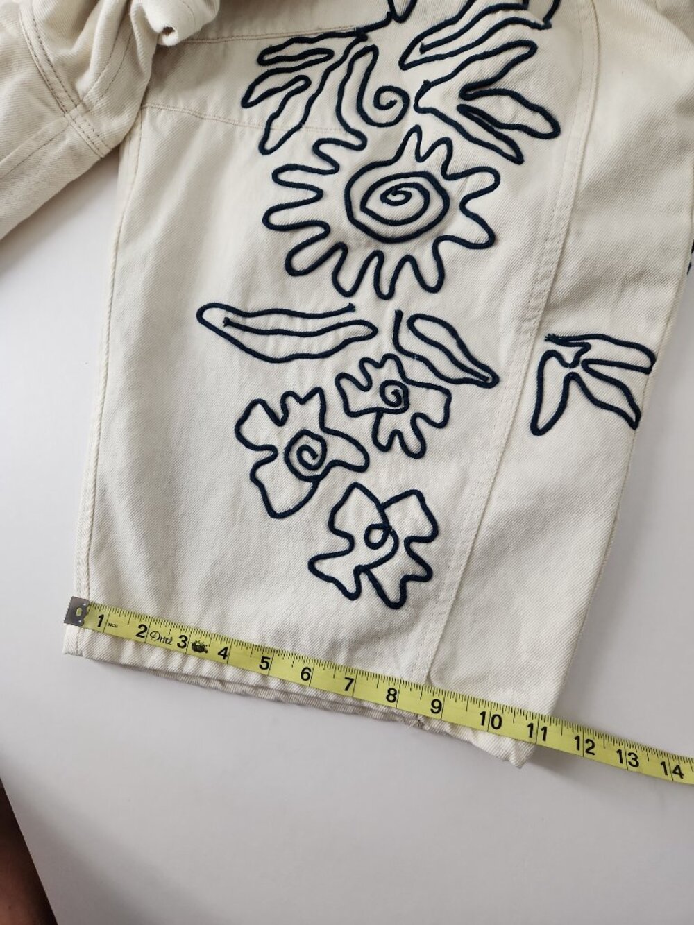 We The Free People Good Luck Soutache Barrel Jeans ivory floral embroidery sz 33 - Picture 15 of 16